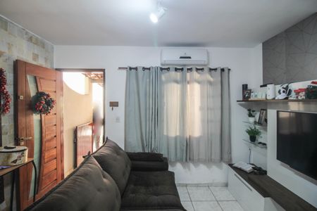 Sala de casa para alugar com 2 quartos, 140m² em Centro, Nilópolis