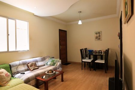 Sala de apartamento à venda com 3 quartos, 75m² em Sagrada Família, Belo Horizonte