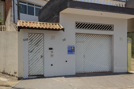 Casa para alugar com 90m², 2 quartos e sem vaga Casa para alugar com 90m², 2 quartos e sem vagaFachada