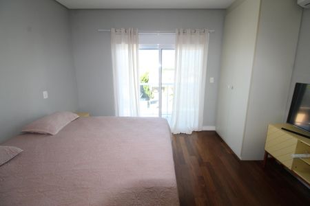 Casa de condomínio para alugar com 340m², 4 quartos e 3 vagasSuíte 2