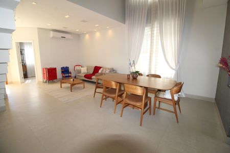 Sala 1 de casa de condomínio para alugar com 4 quartos, 340m² em Urbanova, São José dos Campos