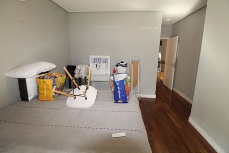 Casa de condomínio para alugar com 340m², 4 quartos e 3 vagasSuíte 4