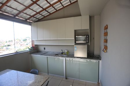 Apartamento à venda com 100m², 2 quartos e 2 vagasCobertura