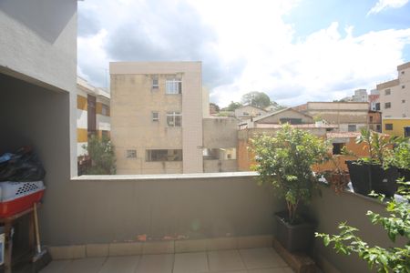 Apartamento à venda com 100m², 2 quartos e 2 vagasCobertura