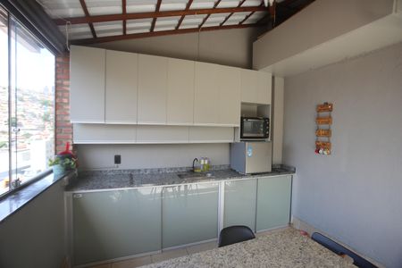 Apartamento à venda com 100m², 2 quartos e 2 vagasCobertura