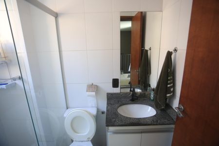 Apartamento à venda com 100m², 2 quartos e 2 vagasBanheiro 2