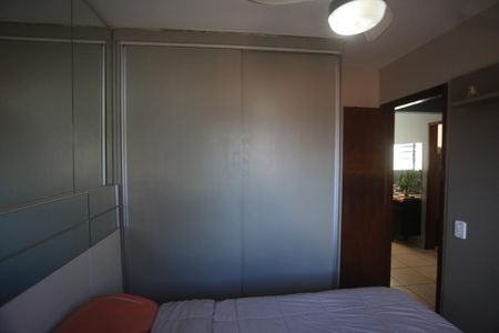 Apartamento à venda com 100m², 2 quartos e 2 vagasQuarto