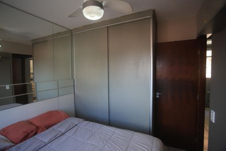 Apartamento à venda com 100m², 2 quartos e 2 vagasQuarto