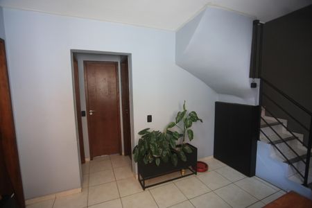 Apartamento à venda com 100m², 2 quartos e 2 vagasSala