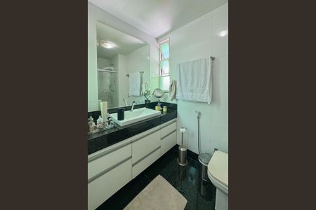 Apartamento à venda com 116m², 3 quartos e 2 vagasBanheiro da Suíte