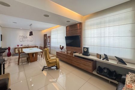 Sala de apartamento à venda com 3 quartos, 116m² em Grajaú, Belo Horizonte