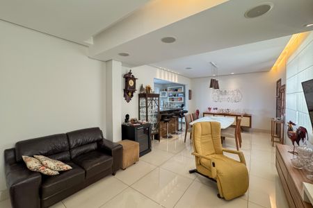 Apartamento à venda com 116m², 3 quartos e 2 vagasSala