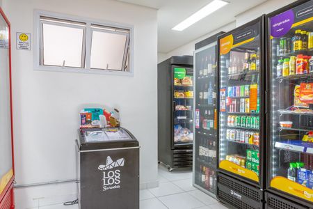 Apartamento à venda com 69m², 2 quartos e 2 vagasMini mercado