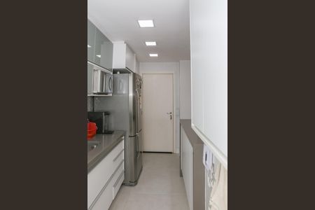 Apartamento à venda com 69m², 2 quartos e 2 vagasCozinha e Área de Serviço