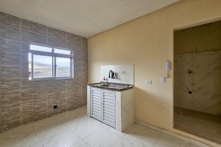 cozinha  de apartamento para alugar com 1 quarto, 37m² em Jardim Primavera, Guarujá