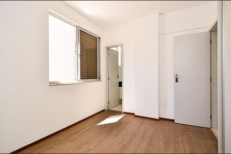 Apartamento à venda com 106m², 3 quartos e 1 vagaSuite