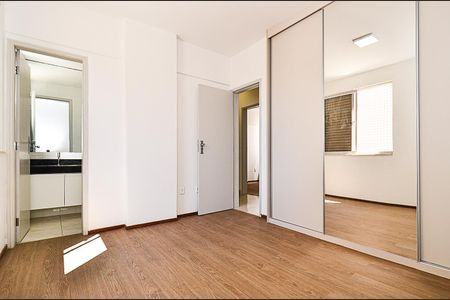 Apartamento à venda com 106m², 3 quartos e 1 vagaSuite