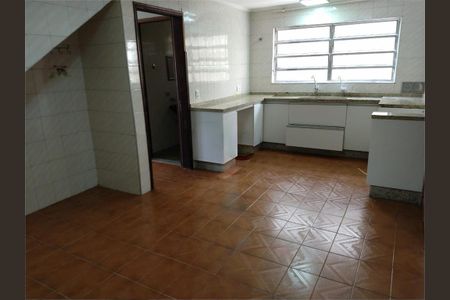 Casa à venda com 150m², 3 quartos e 5 vagas