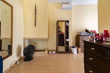 Casa à venda com 3 quartos, 510m² em Jardim Everest, São Paulo