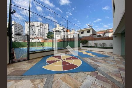 Apartamento à venda com 296m², 4 quartos e 3 vagas Apartamento à venda com 296m², 4 quartos e 3 vagasÁrea comum - Playground