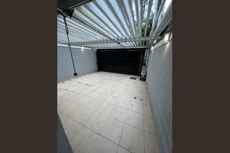 Casa à venda com 196m², 3 quartos e 2 vagas