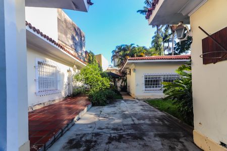 Casa à venda com 1500m², 4 quartos e 10 vagasQuintal