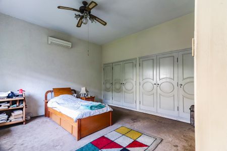 Casa à venda com 1500m², 4 quartos e 10 vagasQuarto - Suíte