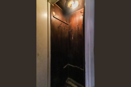 Casa à venda com 1500m², 4 quartos e 10 vagasRoupeiro