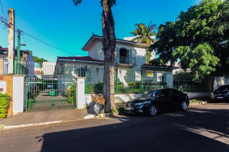 Casa à venda com 1500m², 4 quartos e 10 vagasFachada