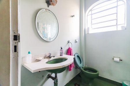 Casa à venda com 1500m², 4 quartos e 10 vagasBanheiro Serviço