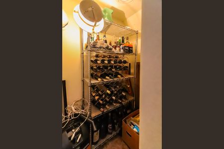 Casa à venda com 1500m², 4 quartos e 10 vagasAdega