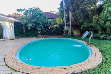 Casa à venda com 1500m², 4 quartos e 10 vagasPiscina