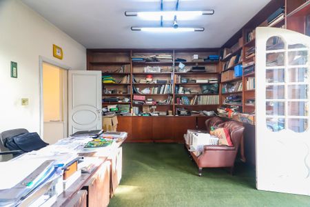 Casa à venda com 1500m², 4 quartos e 10 vagasEscritório