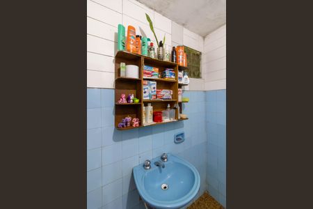 Casa à venda com 140m², 3 quartos e 1 vaga Casa à venda com 140m², 3 quartos e 1 vagaBanheiro