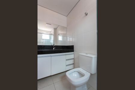 Apartamento à venda com 85m², 3 quartos e 2 vagas Apartamento à venda com 85m², 3 quartos e 2 vagasBanheiro da Suíte