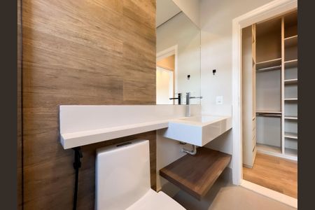 Casa de condomínio para alugar com 246m², 3 quartos e 4 vagasBanheiro da Suíte 1