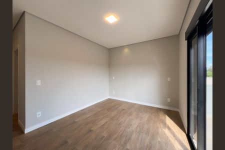 Casa de condomínio para alugar com 246m², 3 quartos e 4 vagasSuíte 2