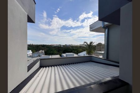 Casa de condomínio para alugar com 246m², 3 quartos e 4 vagasVista da Suíte 1