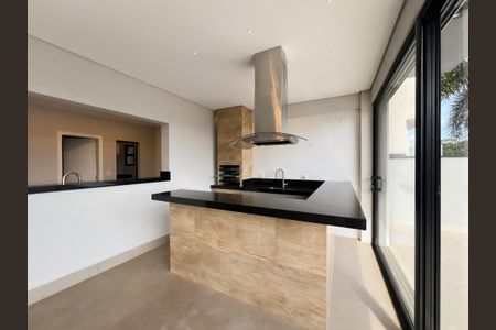 Casa de condomínio para alugar com 246m², 3 quartos e 4 vagasChurrasqueira