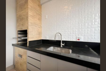 Casa de condomínio para alugar com 246m², 3 quartos e 4 vagasChurrasqueira