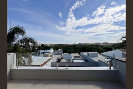 Casa de condomínio para alugar com 246m², 3 quartos e 4 vagasVista da Suíte 2