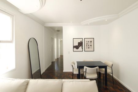 Sala de apartamento à venda com 3 quartos, 85m² em Moinhos de Vento, Porto Alegre