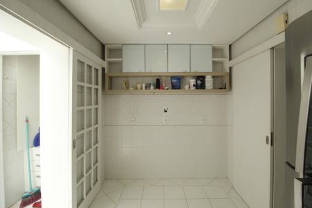 Apartamento para alugar com 85m², 3 quartos e sem vagaCozinha