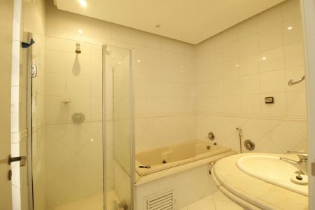 Apartamento para alugar com 85m², 3 quartos e sem vagaBanheiro