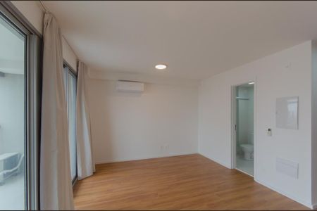 Studio à venda com 36m², 1 quarto e sem vaga Studio à venda com 36m², 1 quarto e sem vagaSala/Quarto