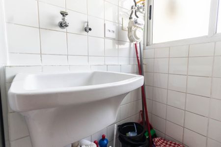 Apartamento para alugar com 65m², 3 quartos e 1 vagaÁrea de serviço