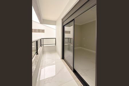 Apartamento para alugar com 100m², 2 quartos e 1 vagaVaranda da Sala