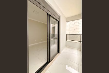 Apartamento para alugar com 100m², 2 quartos e 1 vagaVaranda da Sala