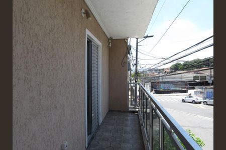 Casa para alugar com 65m², 3 quartos e 2 vagasQuarto 2 - Varanda