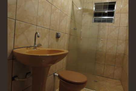 Casa para alugar com 65m², 3 quartos e 2 vagasBanheiro